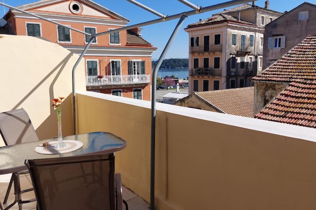 Old Port View Apartment, Διαμέρισμα Στο Κέντρο 2 Υπνοδωματίων Corfu  Exteriér fotografie