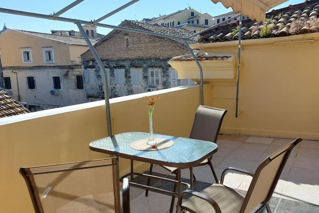 Old Port View Apartment, Διαμέρισμα Στο Κέντρο 2 Υπνοδωματίων Corfu  Exteriér fotografie