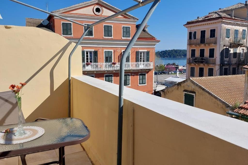 Old Port View Apartment, Διαμέρισμα Στο Κέντρο 2 Υπνοδωματίων Corfu  Exteriér fotografie